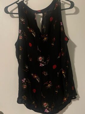 Women’s Size Large Old Navy Black Tank Top With Floral accents